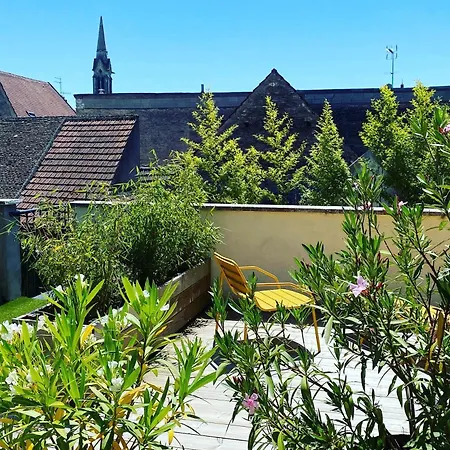 La Maison Cachee