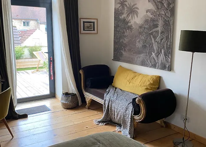 La Maison Cachee Oda ve Kahvaltı 3*